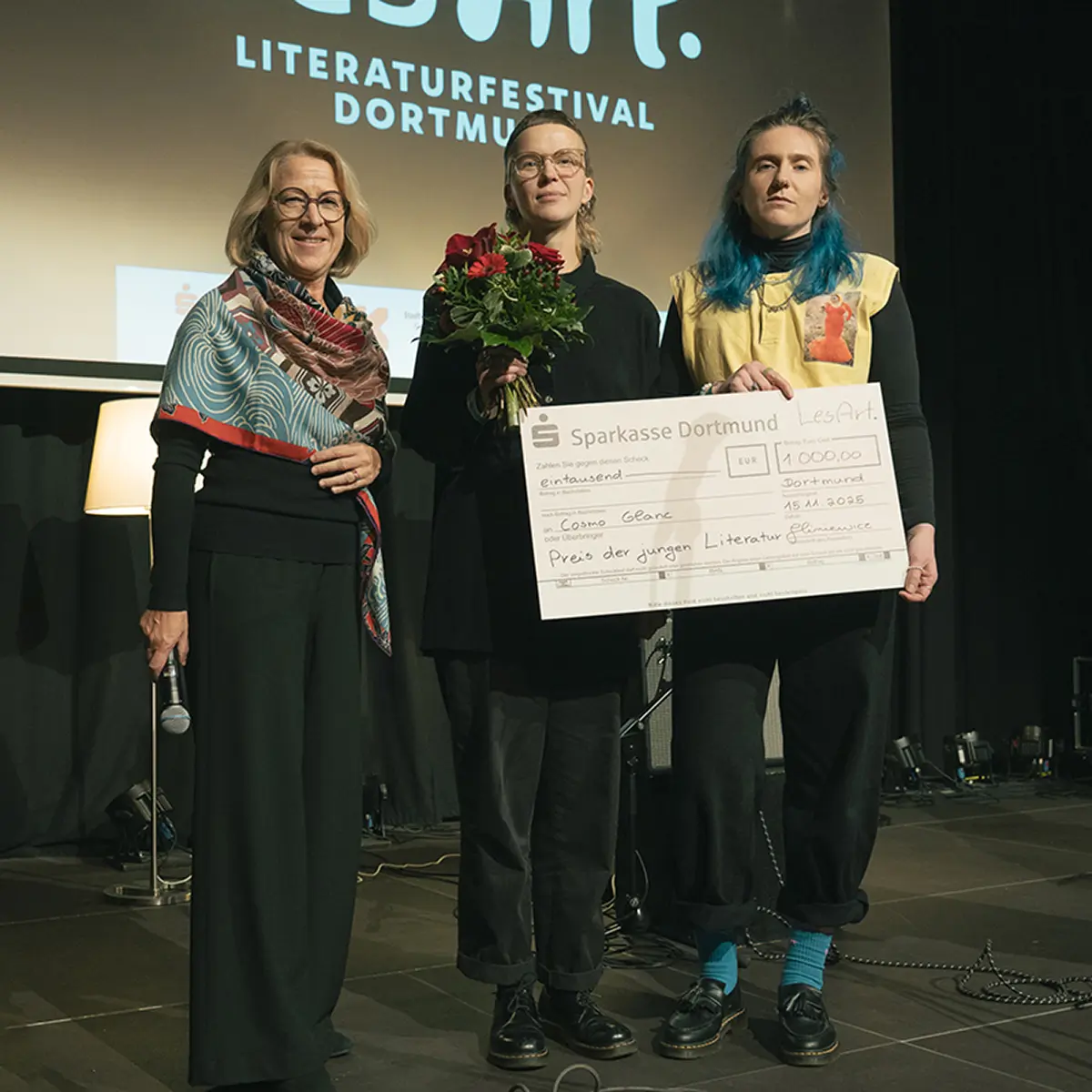 Featured image for “Cosmo Glanc erhält den LesArt.Preis 2025”